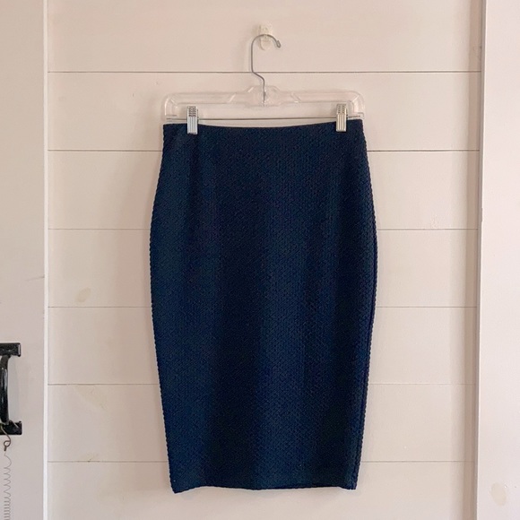 Apt. 9 | Textured Pencil Skirt - Picture 2 of 5